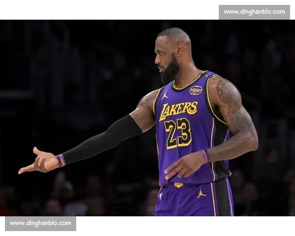 今日NBA焦点：湖人队胜勇士关键战役詹姆斯状态回暖助力全队取胜